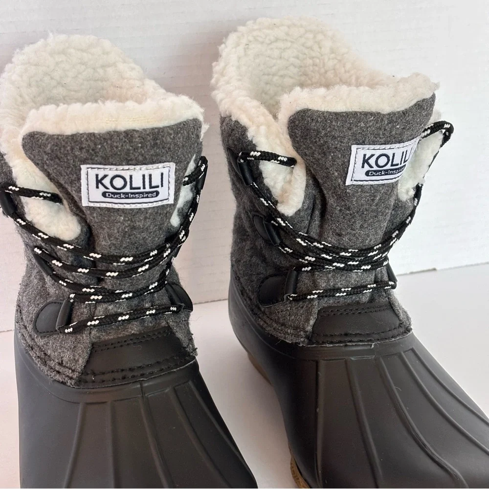 Kolili Duck Inspired Gray and Black Winter Boots Size 7 EUC Waterproof Insulated
